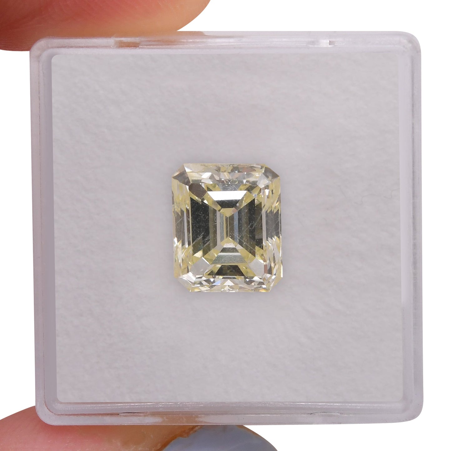 3,49 Karat U-V Smaragd-Diamant SI2 GIA