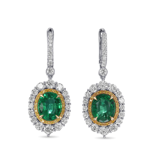 Ovale Ohrringe mit Smaragd- und Diamant-Doppelhalo