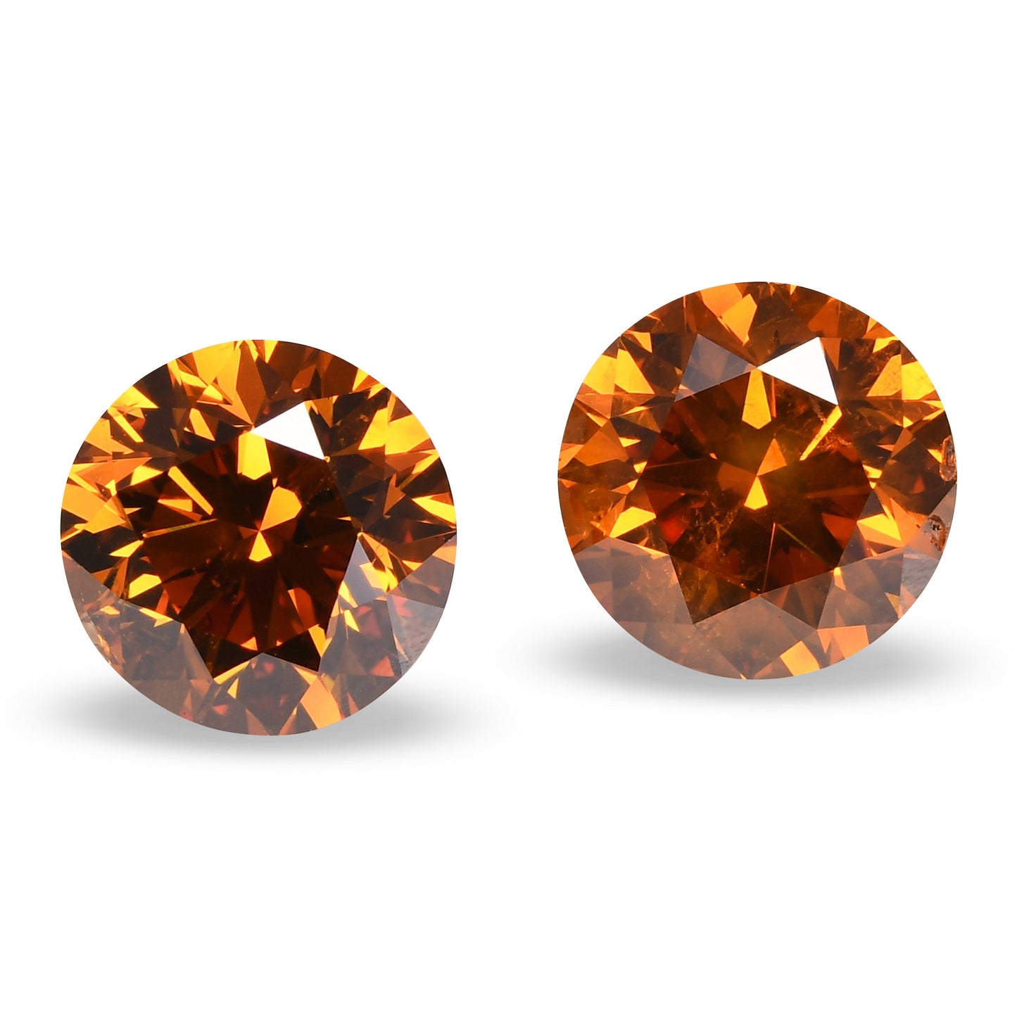 2,01 Karat Fancy Deep Yellowish Orange Round Brilliant Diamonds (I1)
