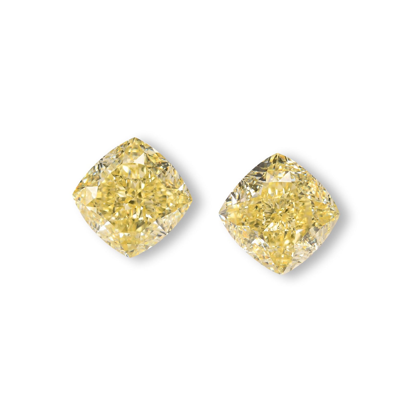 2,17 Karat Fancy Light Yellow Cushion Diamonds VVS1