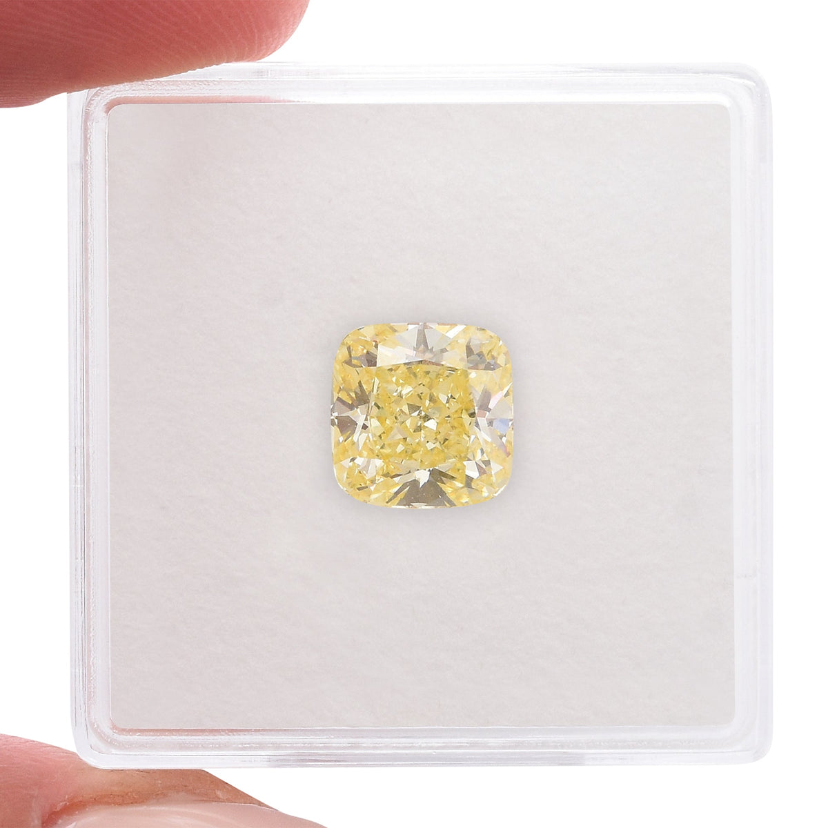 Cushion Diamond | 2.04 ct | Fancy Light Yellow | IF | GIA | Ref 592330