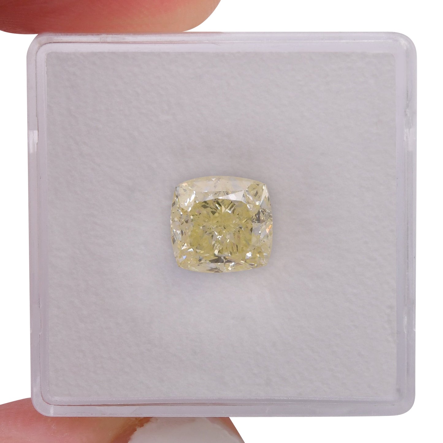 2,51 Karat U-V Kissen-Diamant VS2 GIA