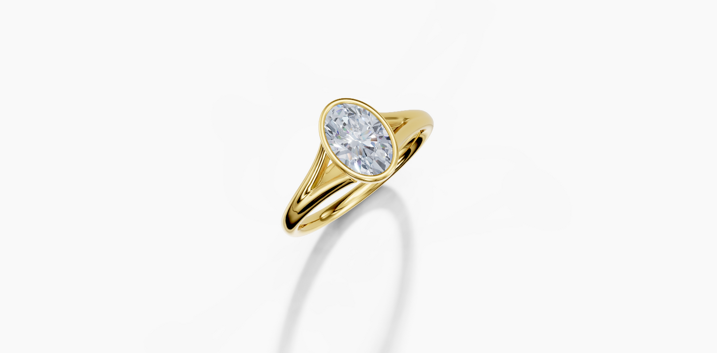 18K Oval 1 Carat G/H SI Split Plain Bezel Diamond Ring