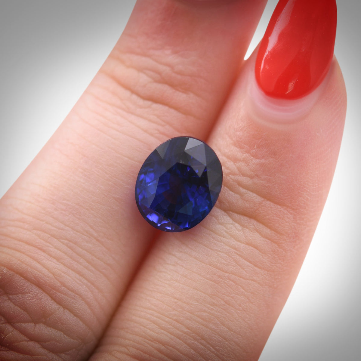 Oval Sapphire | 6.01 ct | Blue | CD | Ref 719429