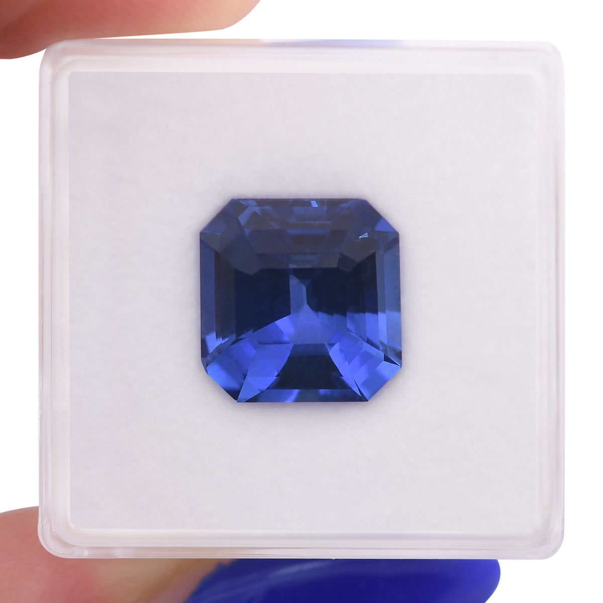 Smaragdgrüner Saphir | 6,61 ct | Blau | GIA | Ref. 722691