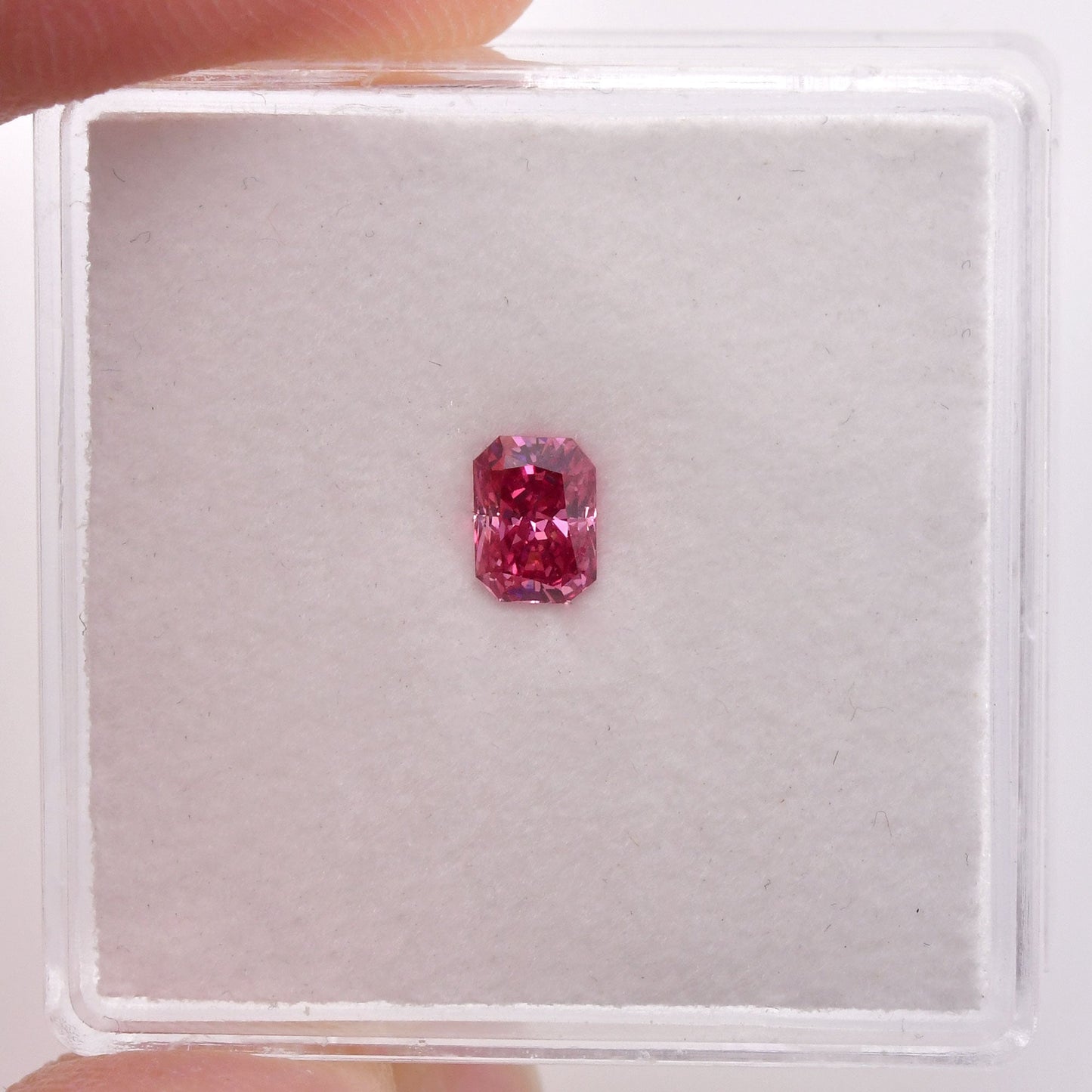 0.33 Carat Fancy Vivid Pink Radiant Argyle Diamond VS1 GIA