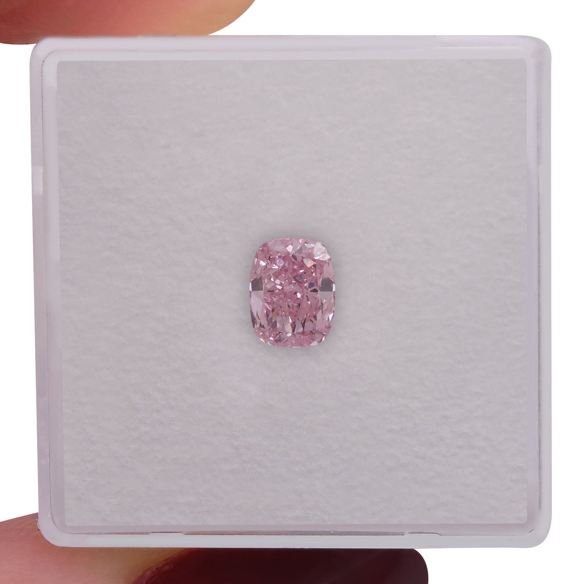 0,78 Karat Fancy Intense Purplish Pink Cushion Diamond SI2 GIA