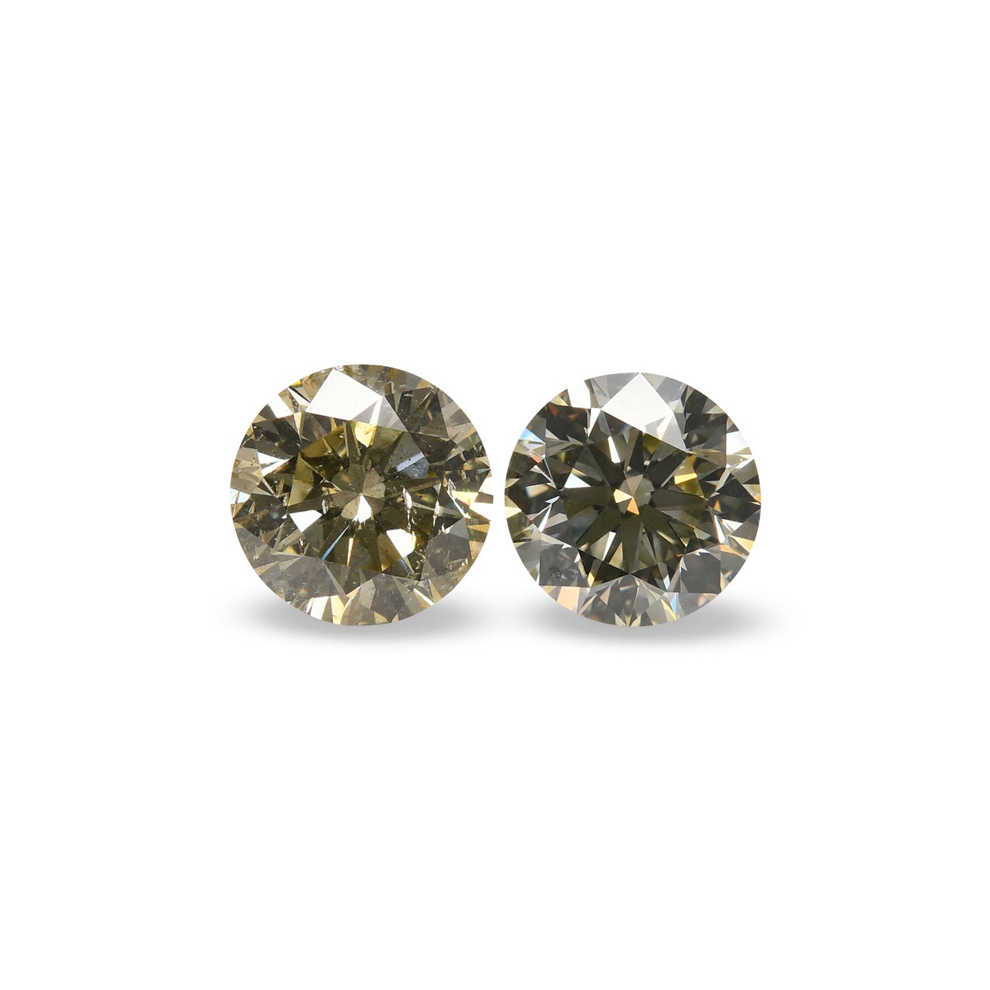 1,48 Karat Chamäleon-Rundbrillant-Diamanten (SI2) GIA