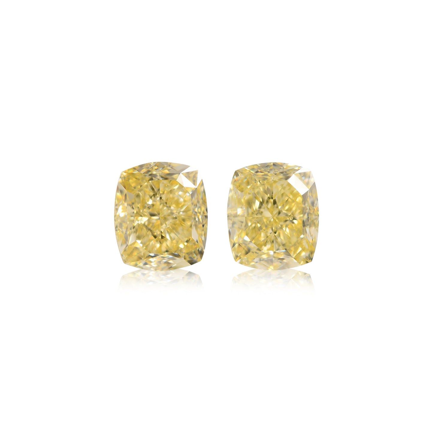 2,48 Karat Fancy Light Yellow Cushion Diamonds VS2