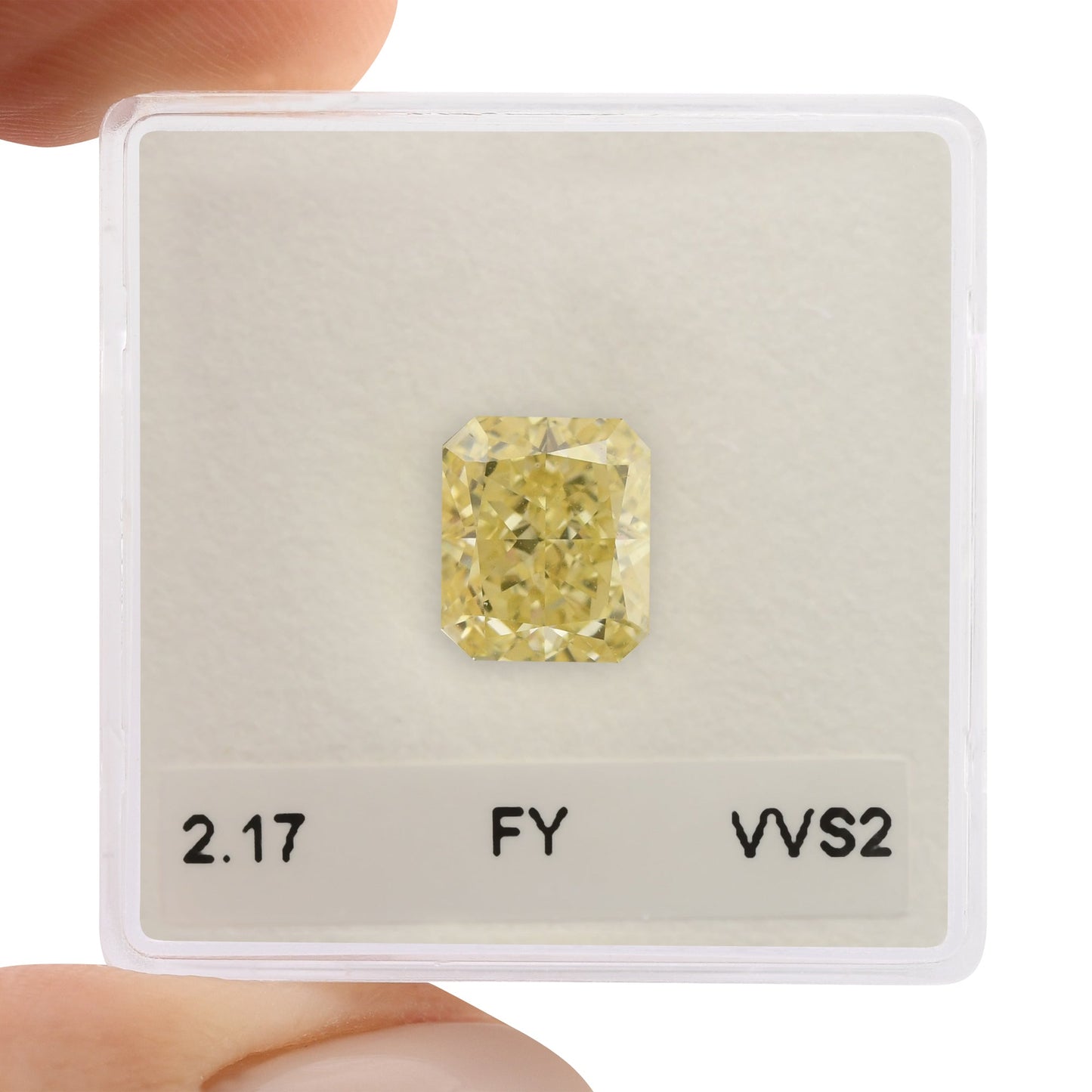 2,17 Karat Fancy Yellow Radiant VVS2 GIA
