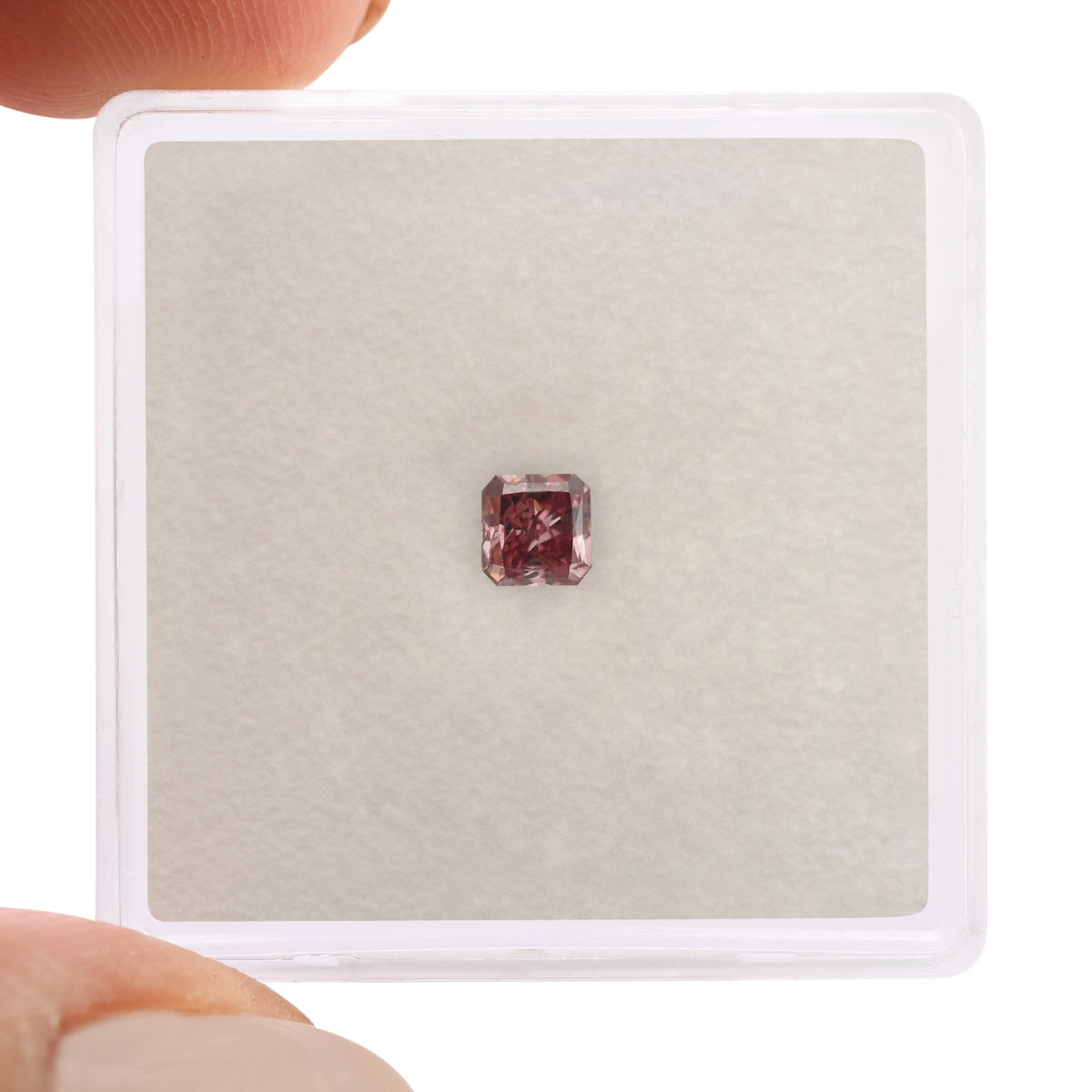 Radiant Diamond | 0.27 ct | Fancy Vivid Pink | VVS2 | GIA | Ref 622323