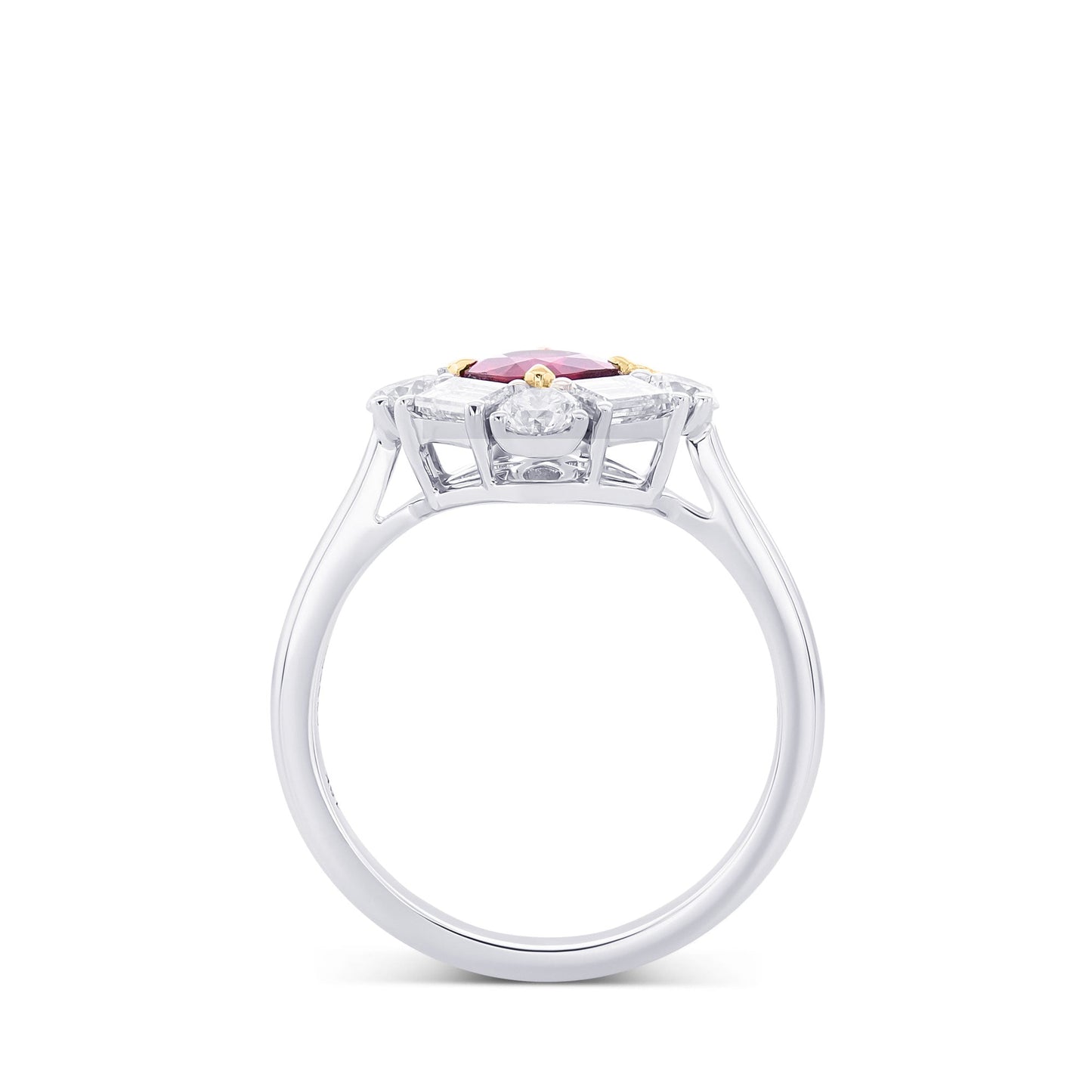 Kissenförmiger roter Rubin und Diamant-Halo-Ring