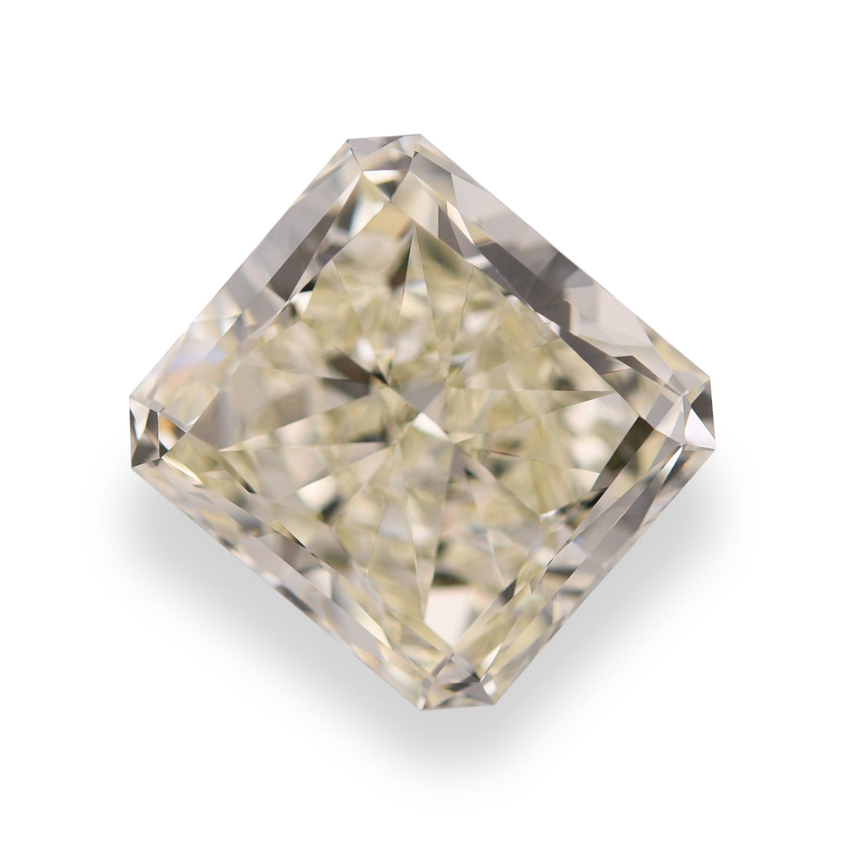 6,04 Karat strahlender U-V-Diamant VVS2 GIA