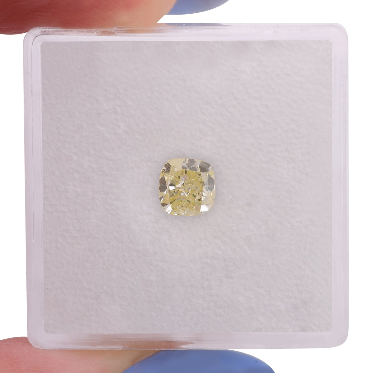 0,70 Karat Y-Z Kissen-Diamant VS1 GIA