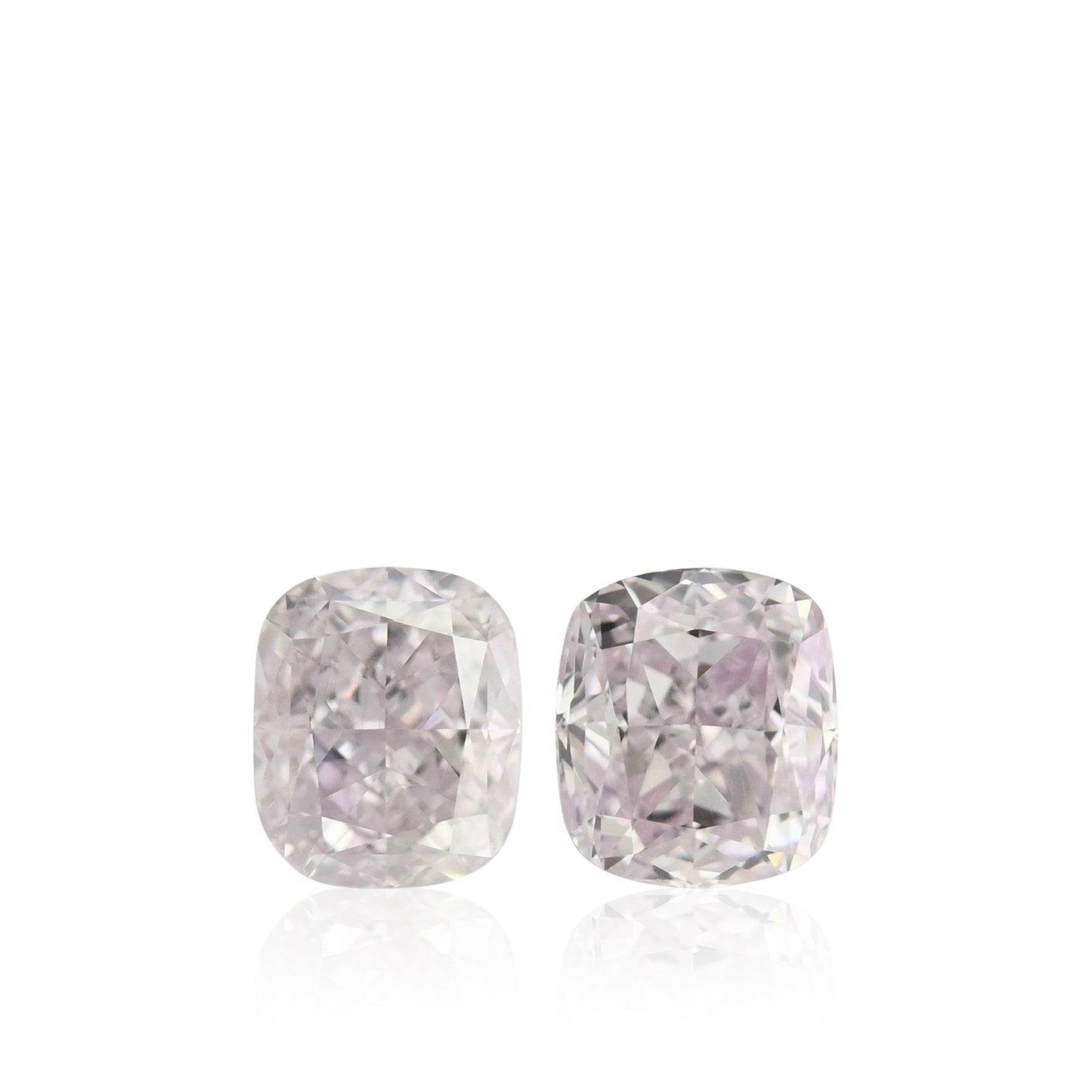 0,80 Karat Fancy Light Purplish Pink Cushion Diamonds SI1