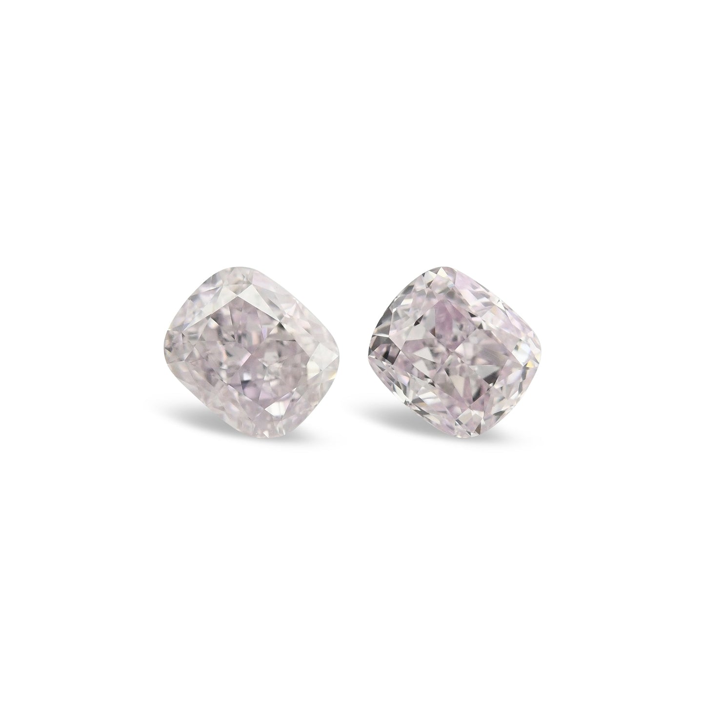 0,80 Karat Fancy Light Purplish Pink Cushion Diamonds SI1