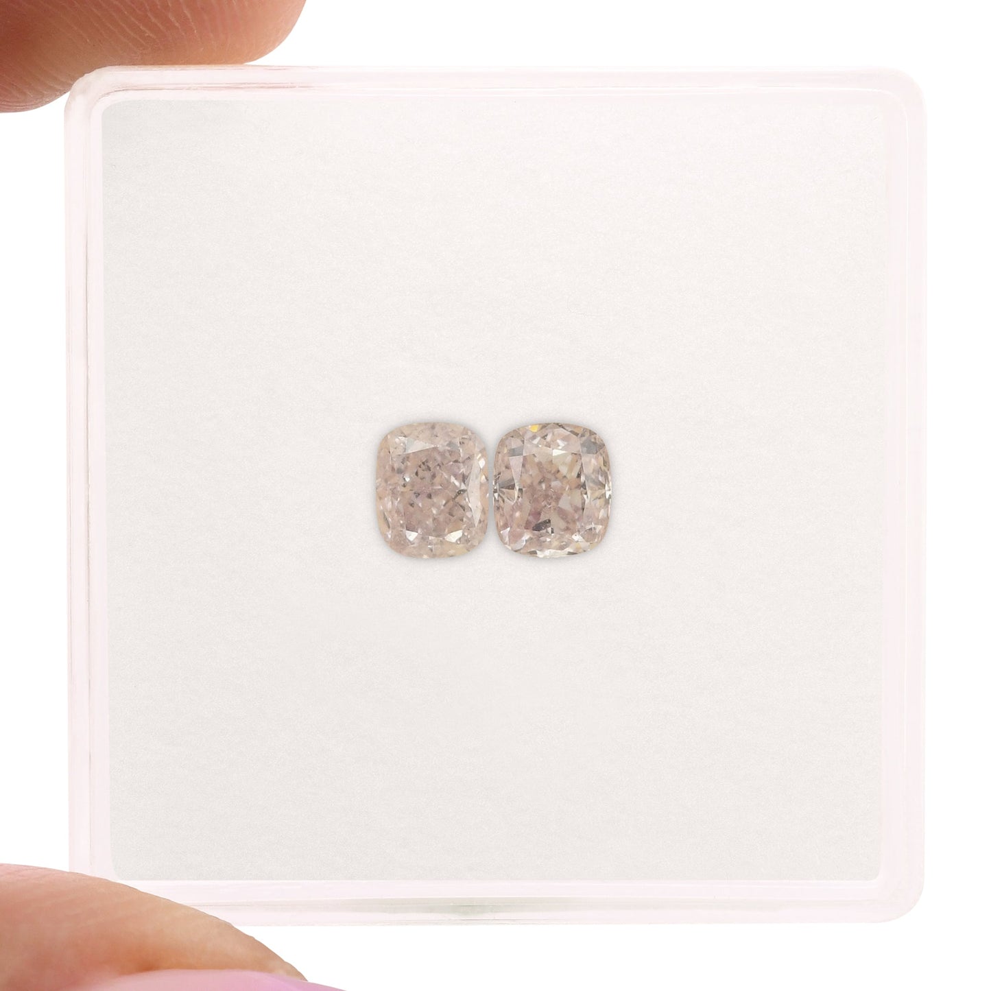 0,80 Karat Fancy Light Purplish Pink Cushion Diamonds SI1