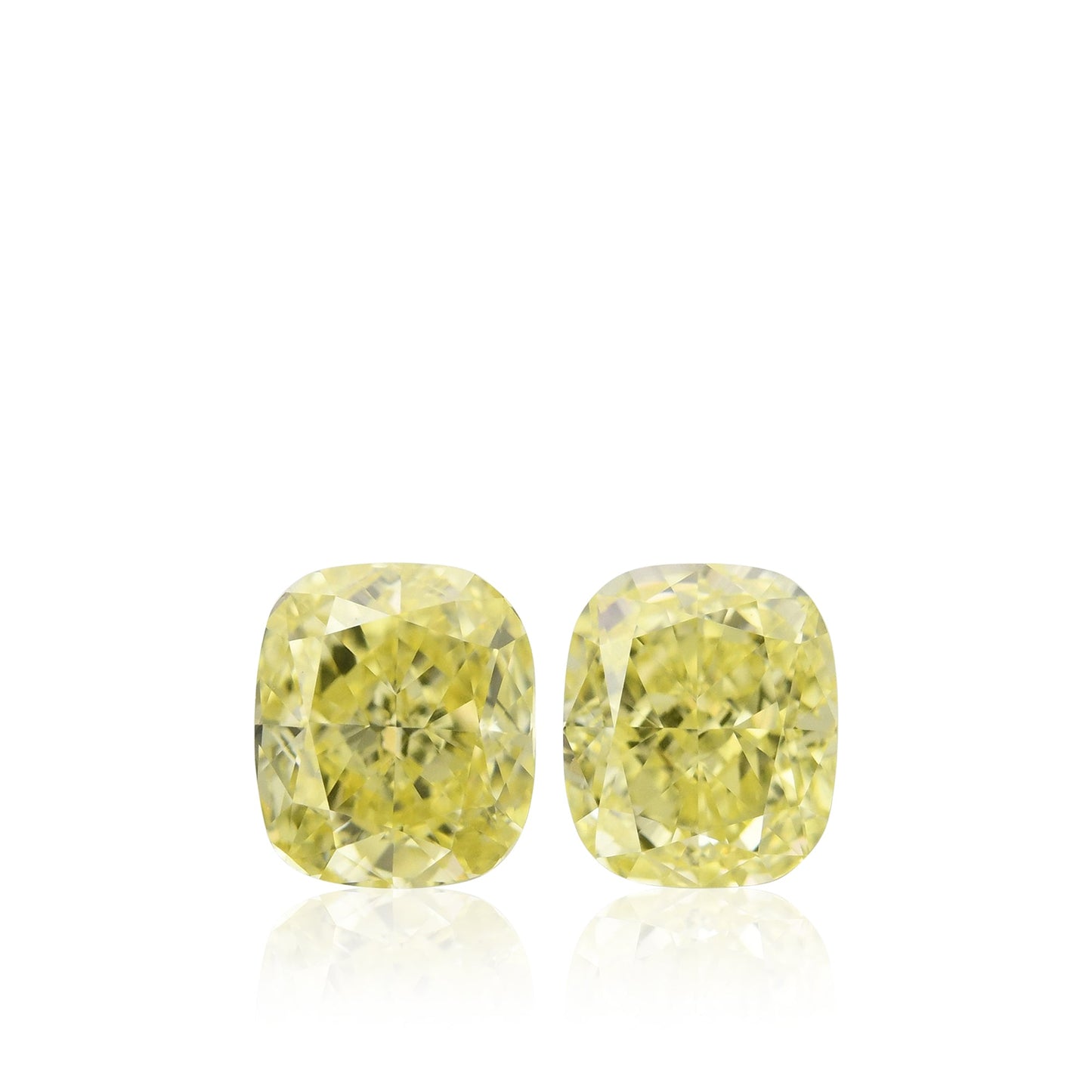 1,35 Karat Fancy Yellow Cushion Diamonds VS1