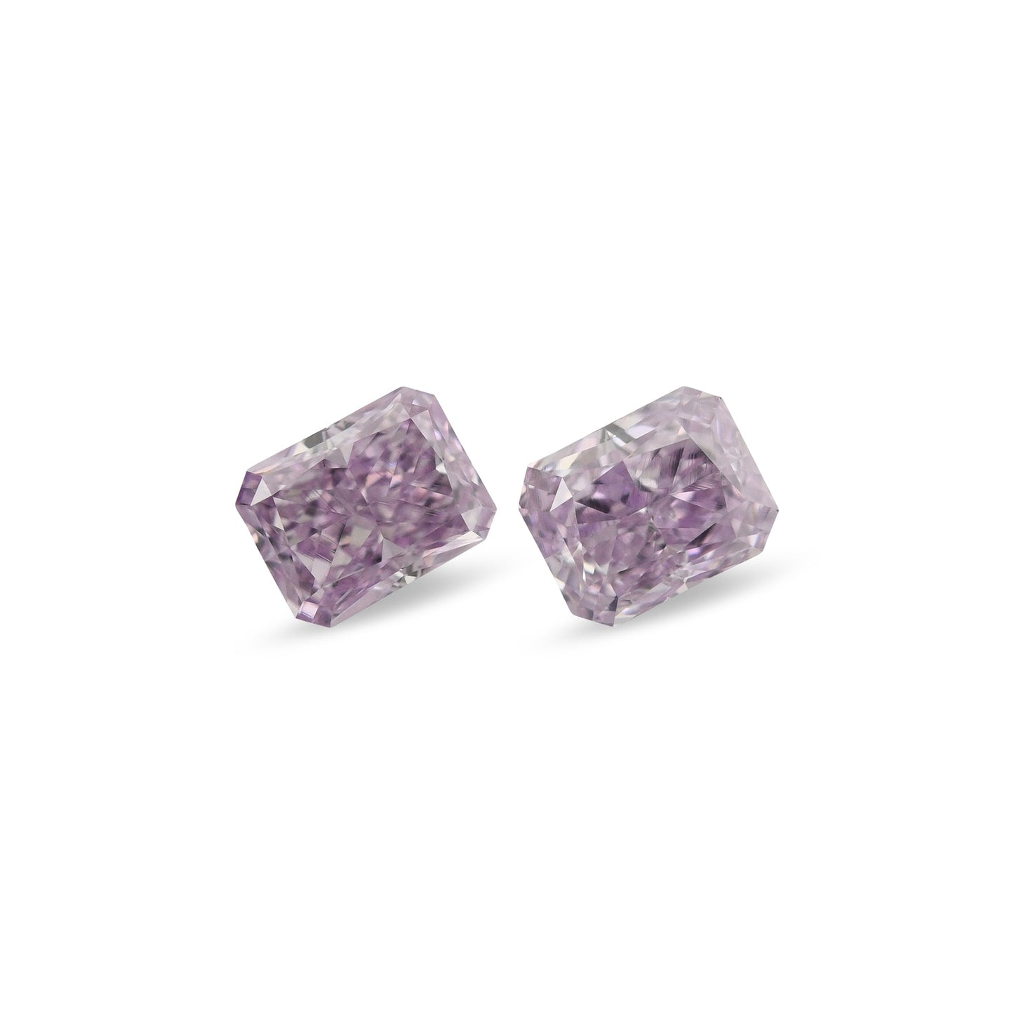 0,57 Karat Fancy Intense Pinkish Purple Radiant Diamonds VS2