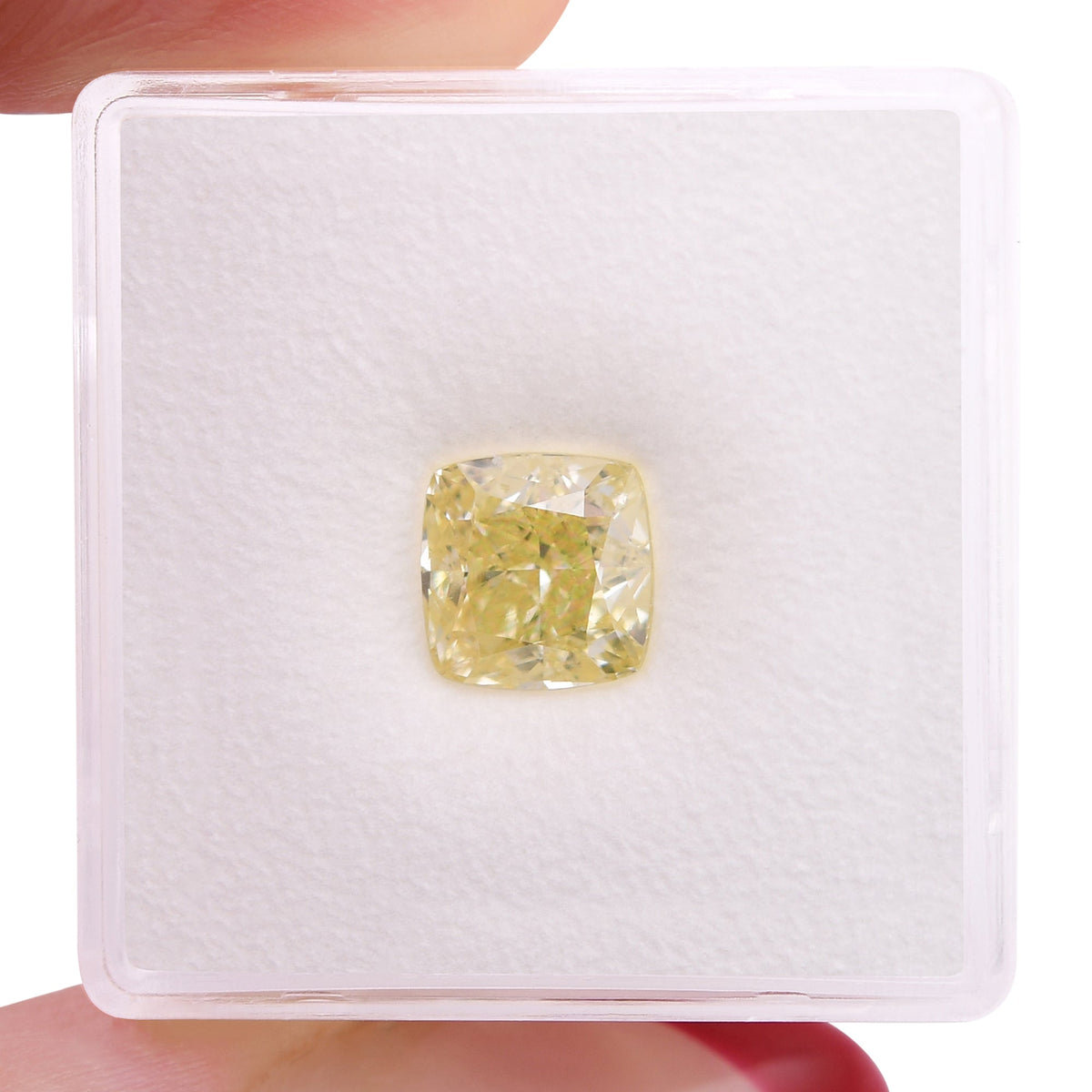 2,10 Karat Fancy Yellow Cushion Diamond VS1 GIA