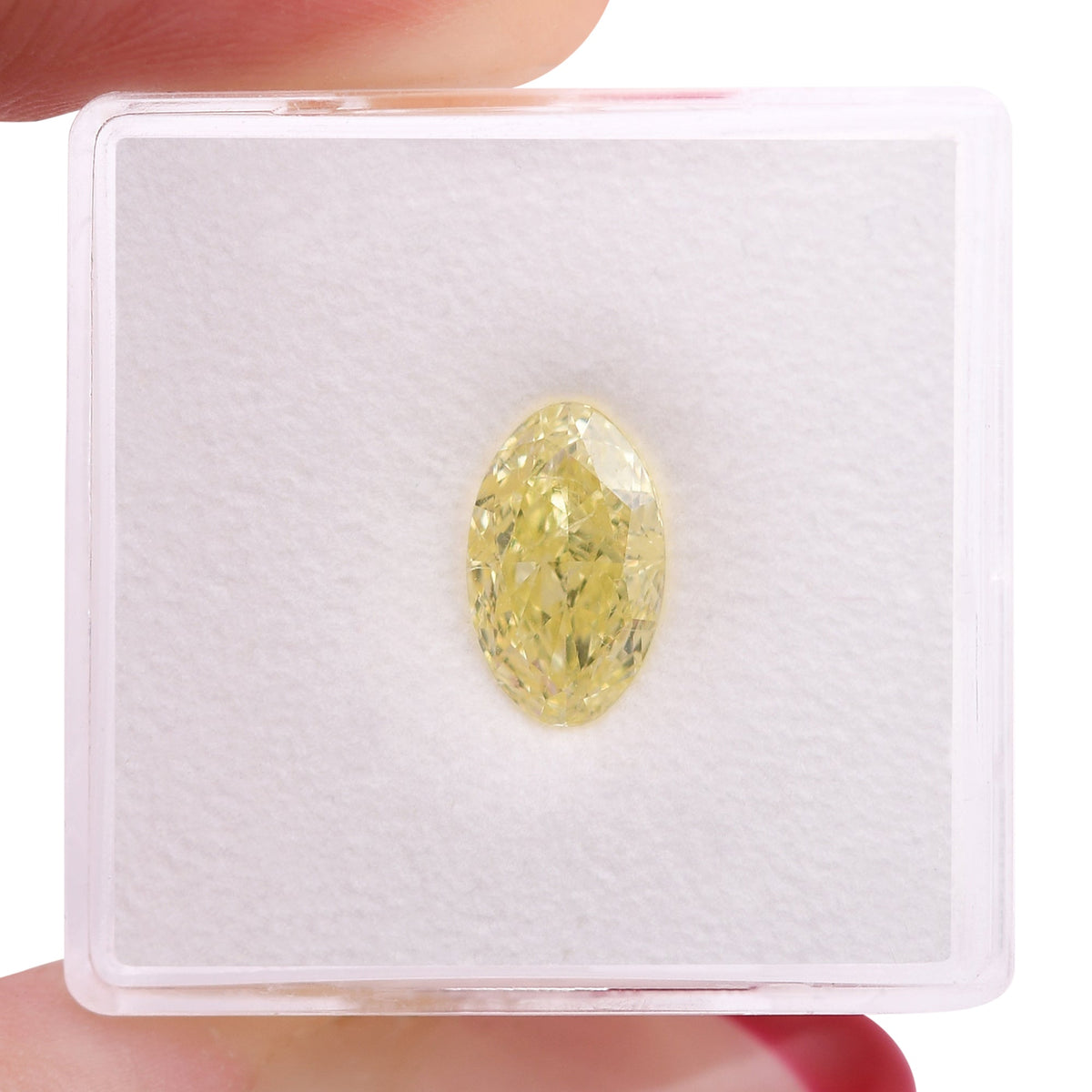 1,71 Karat Fancy Yellow Oval Diamond VVS2 GIA