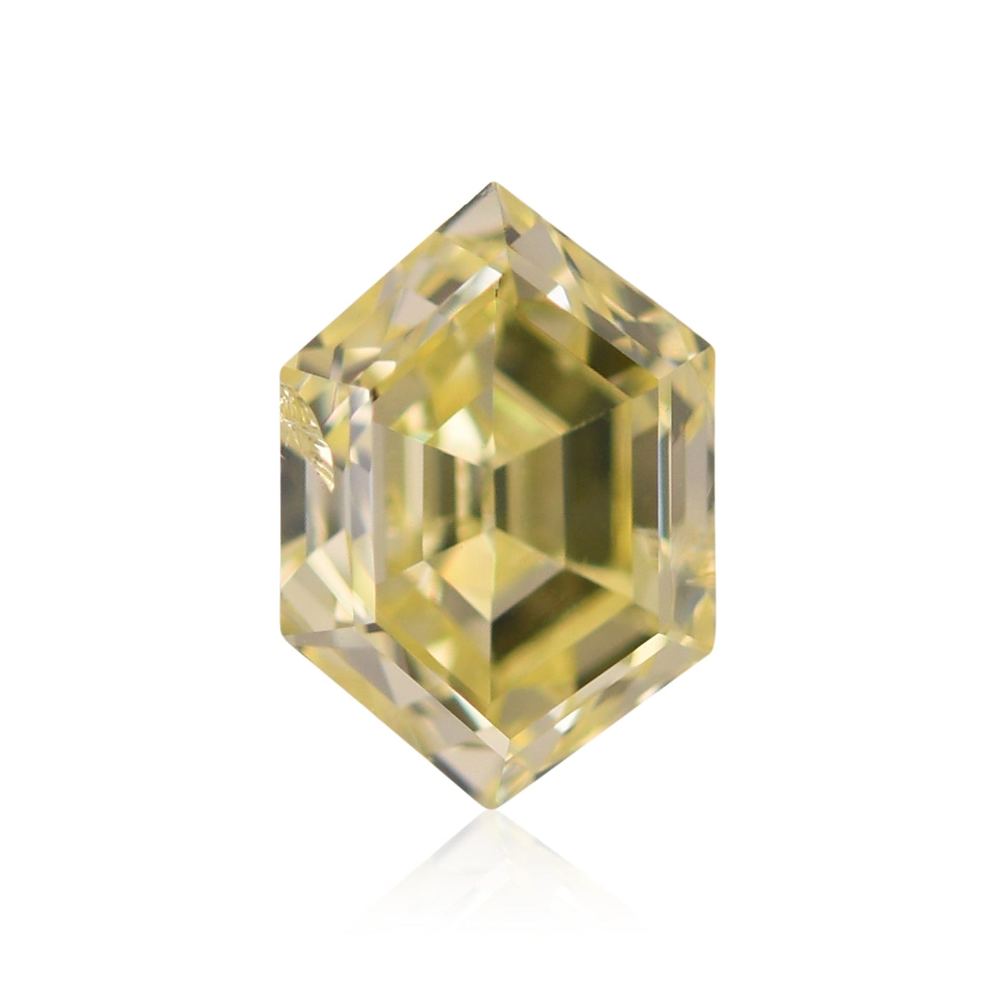 0,74 Karat Fancy Intense Yellow Hexagonal Diamond (I1) GIA