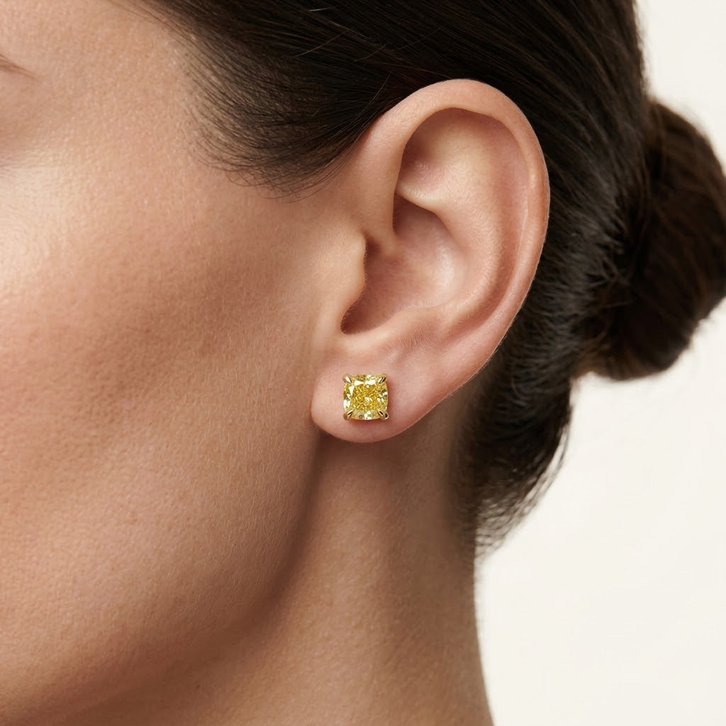Ausgefallene, intensiv gelbe Kissen-Diamant-Ohrstecker