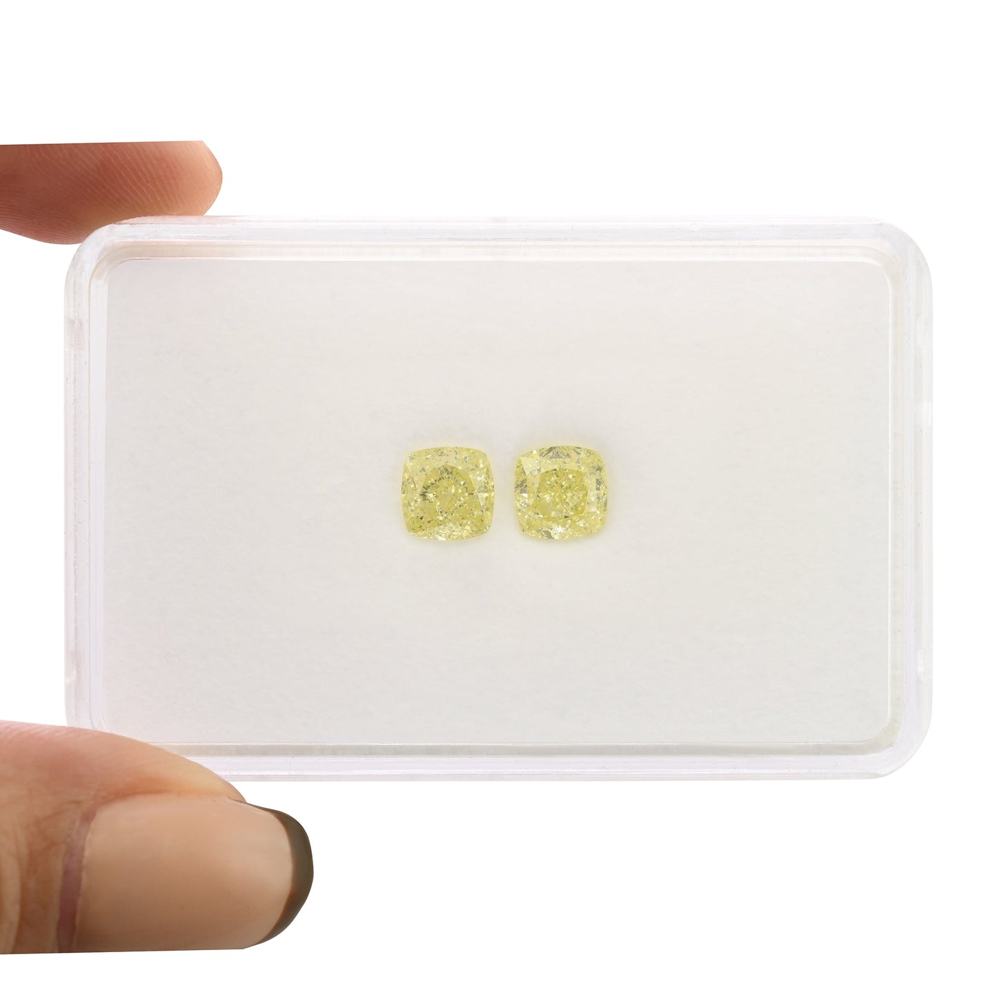 3,04 Karat Fancy Light Yellow Cushion Diamanten VS2