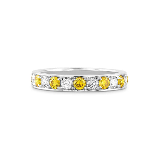 Ausgefallener Ring mit leuchtend orangefarbenen, gelben und weißen runden Diamanten