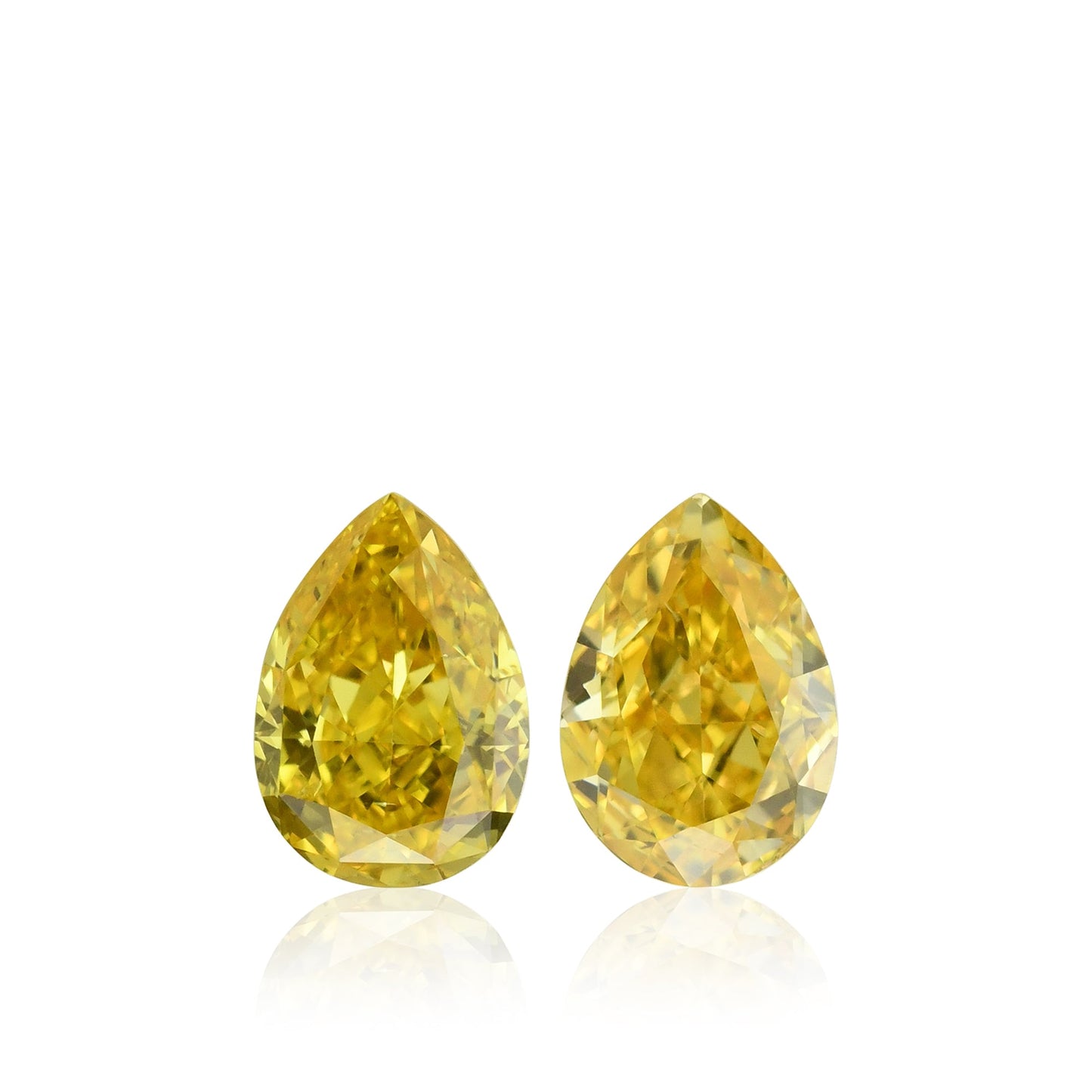 0,64 Karat Fancy Vivid Orange Yellow Birnenförmige Diamanten SI1
