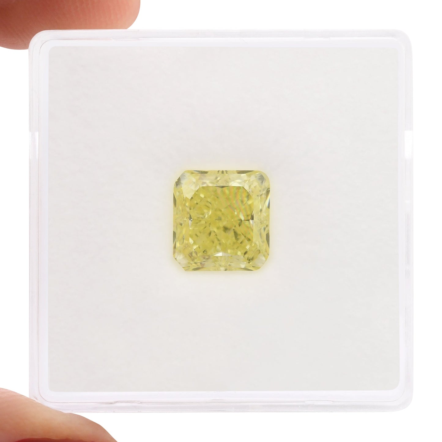 2,52 Karat Fancy Yellow Radiant FL GIA
