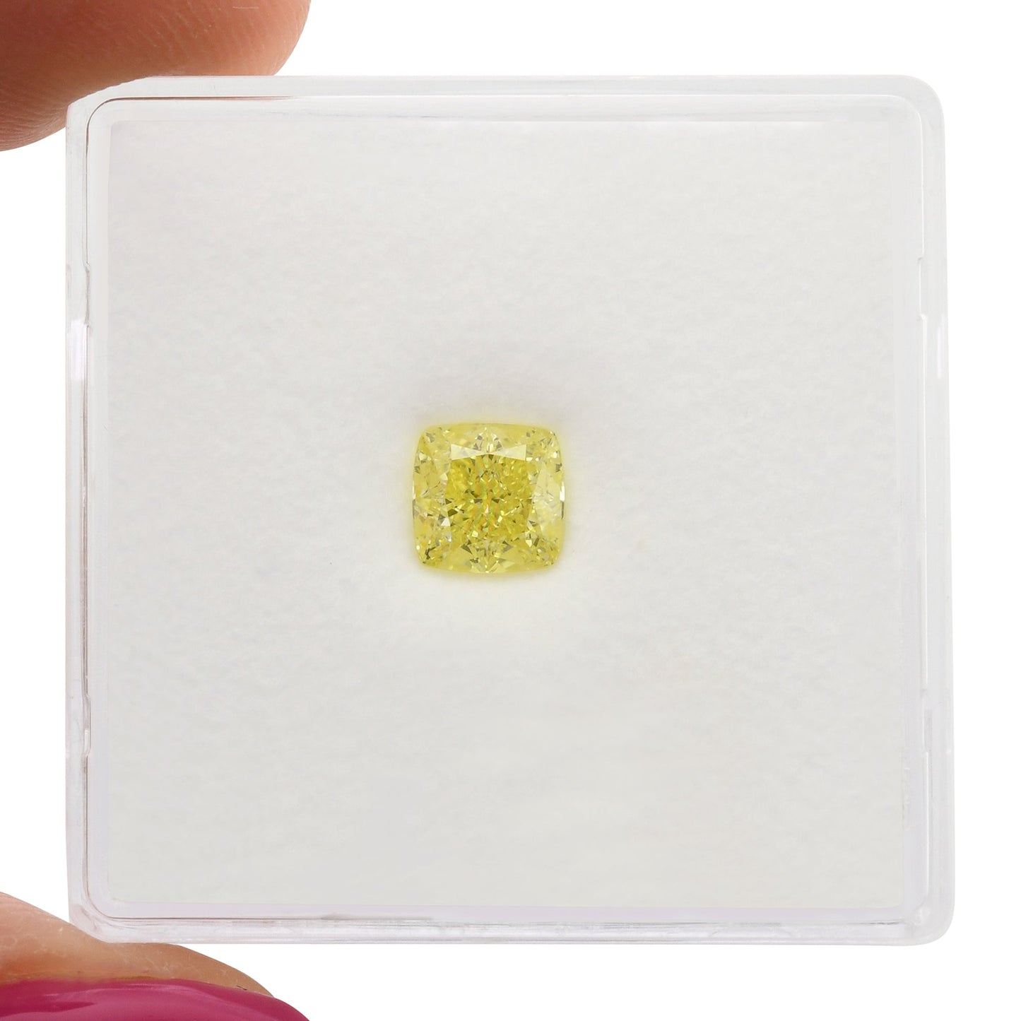 0,71 Karat Fancy Yellow Cushion Diamond VVS1 GIA