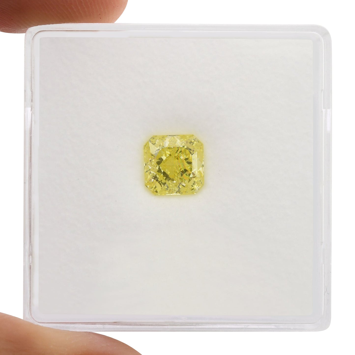 1,06 Karat Fancy Intense Yellow Radiant VS1 GIA