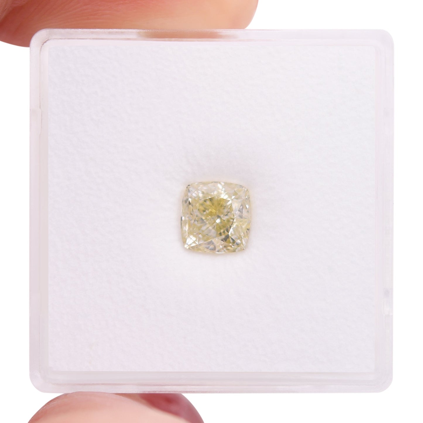 1,01 Karat Chamäleon-Kissen-Diamant SI1 GIA