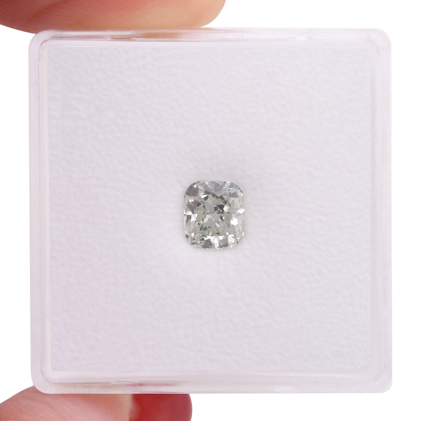 0,70 Karat Fancy Light Bluish Green Cushion Diamond I1 GIA