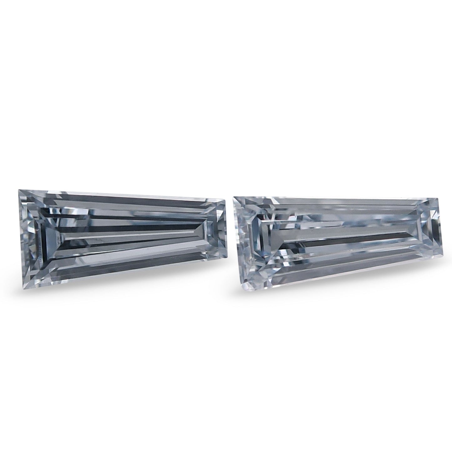 0,34 Karat Fancy Grayish Blue Taper Diamanten VS1 Paar