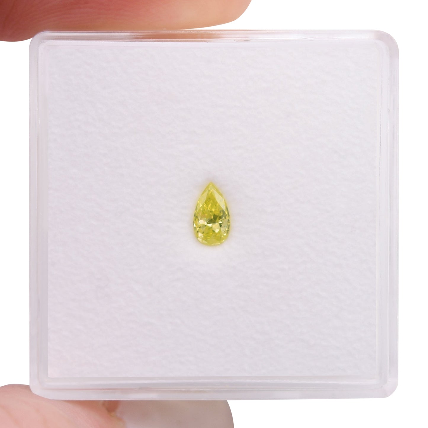 0,19 Karat Fancy Intense Grün-Gelb Birnenförmiger Diamant SI1 GIA