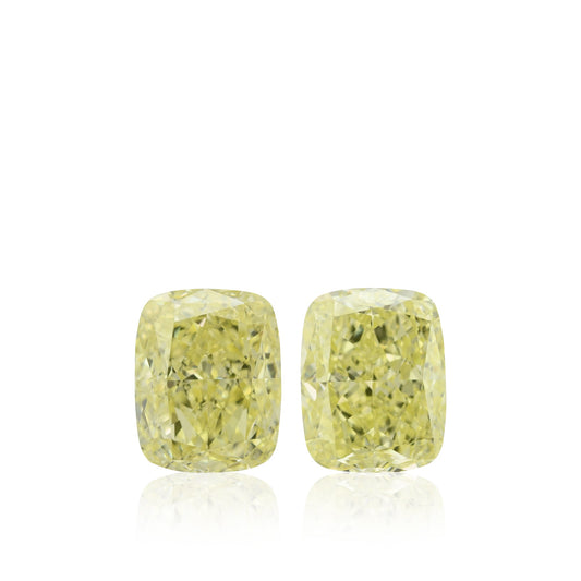 3,03 Karat Fancy Light Yellow Cushion Diamonds VS2
