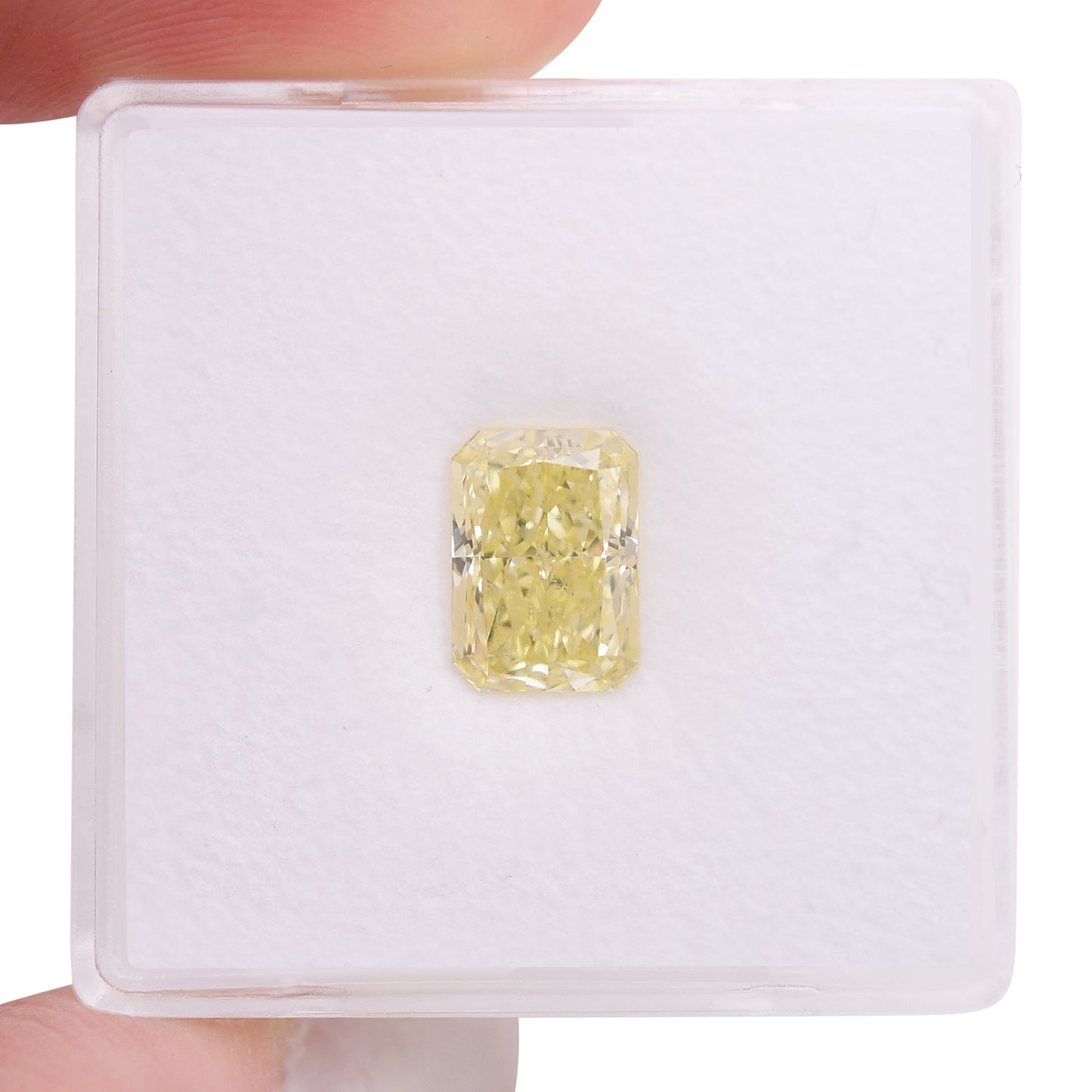 1,52 Karat Fancy Brownish Yellow Cushion Diamond VVS1 GIA