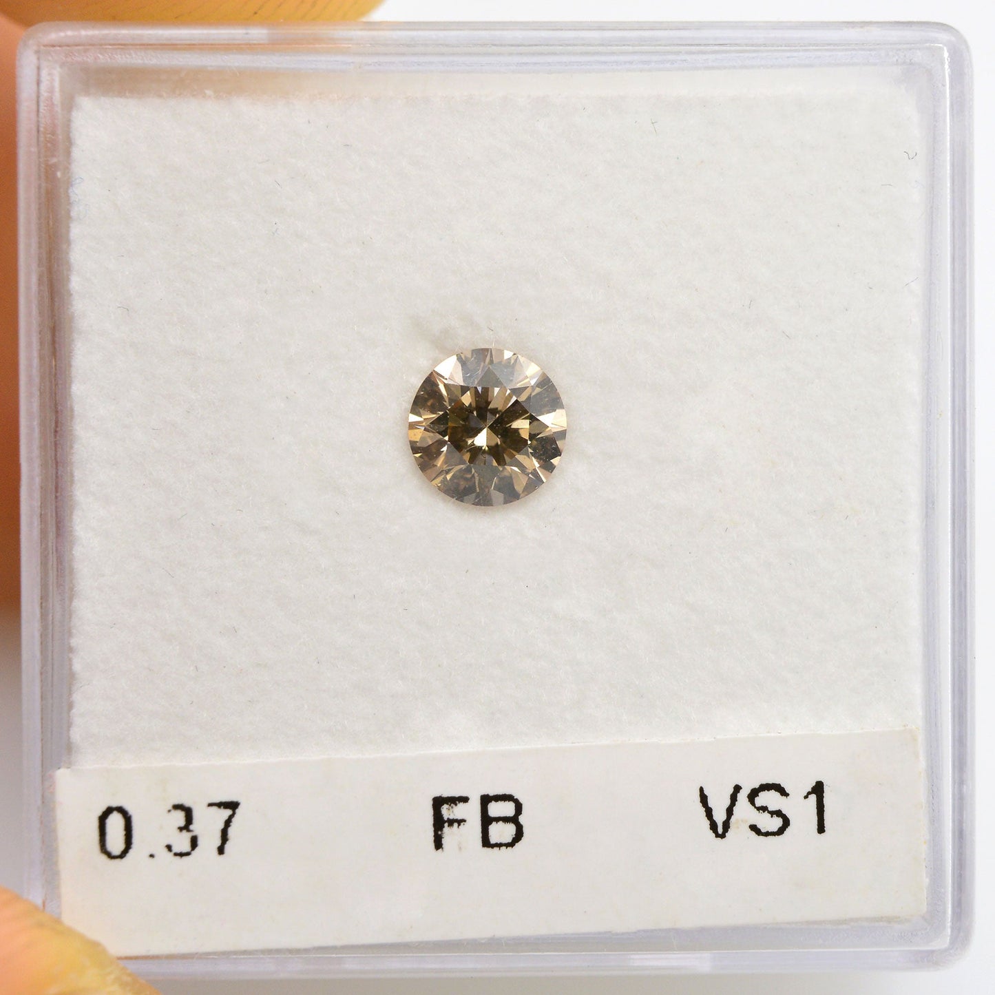 0,37 Karat Fancy Brown Brillant, rund, VS1, IGI
