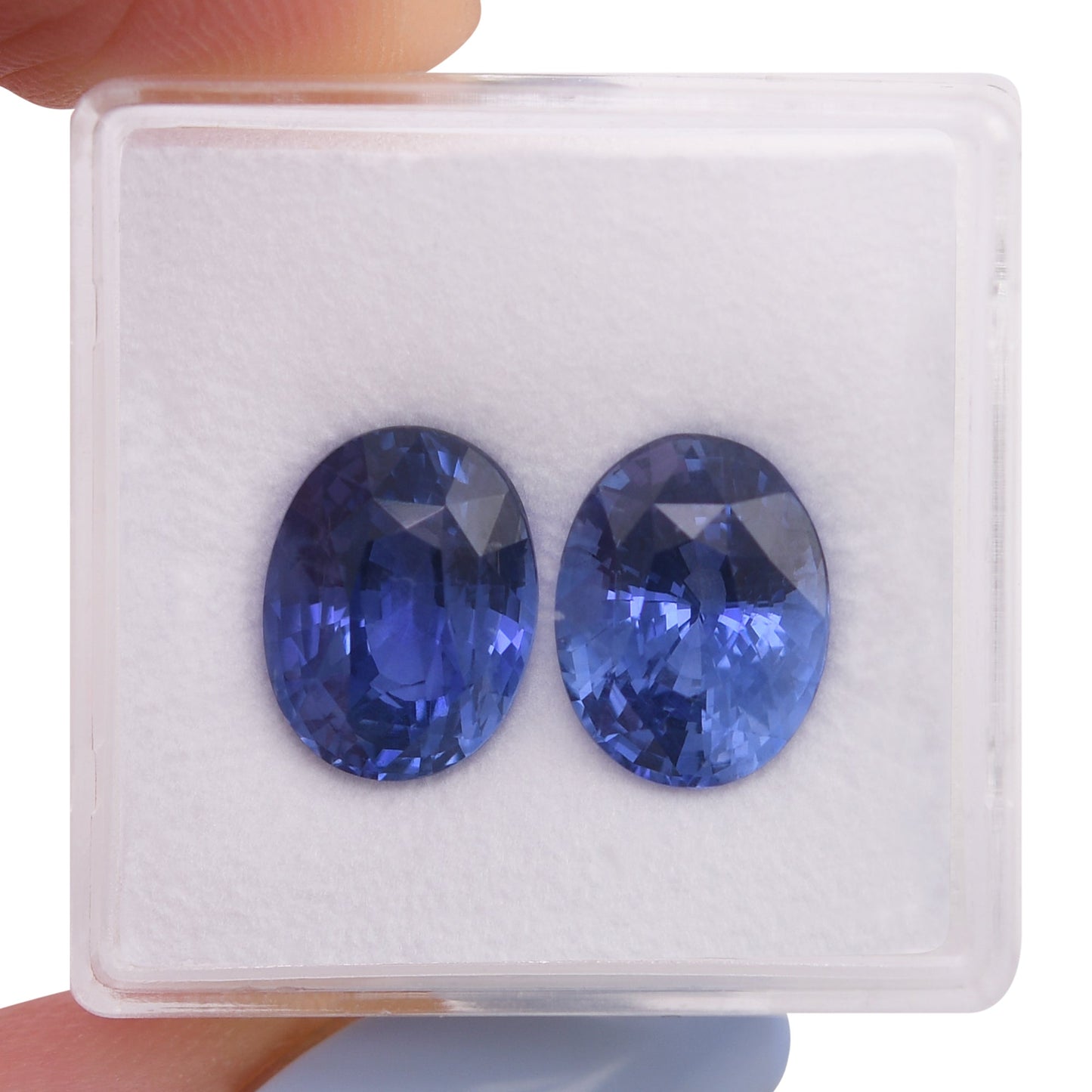 Paar blaue ovale Saphire aus Sri Lanka, 8,81 Karat, GIA-zertifiziert