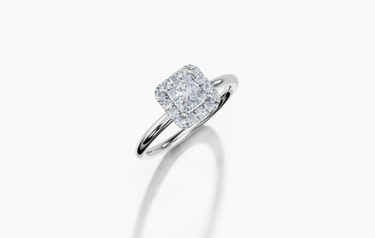 18K Princess 0.3 Carat G/H SI Plain Plain Single Halo Diamond Ring