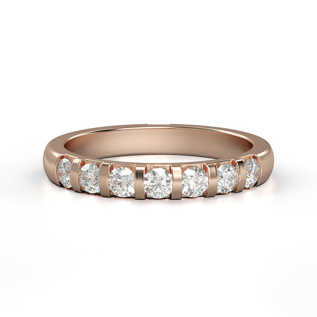 Verlobungsring Helena mit 8 x 0.05ct H/SI-Diamanten, 2.8mm Ringschiene – elegantes Design, perfekt kombinierbar, erhältlich in München und Augsburg