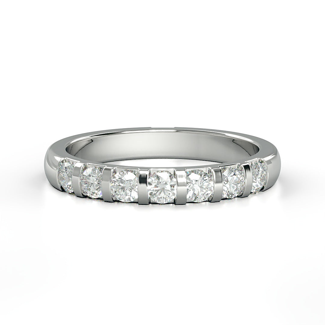 Verlobungsring Helena mit 8 x 0.05ct H/SI-Diamanten, 2.8mm Ringschiene – elegantes Design, perfekt kombinierbar, erhältlich in München und Augsburg