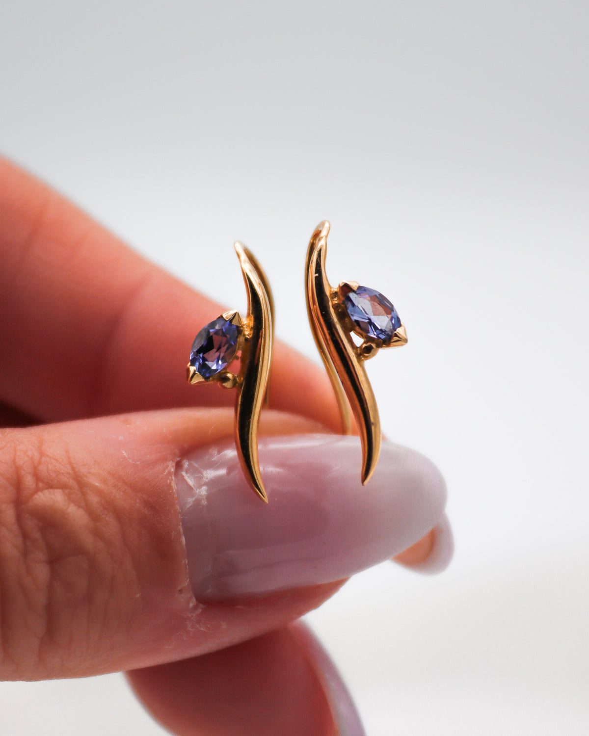 Imani – Ear Cuffs aus 585 Gelbgold mit Tansanit