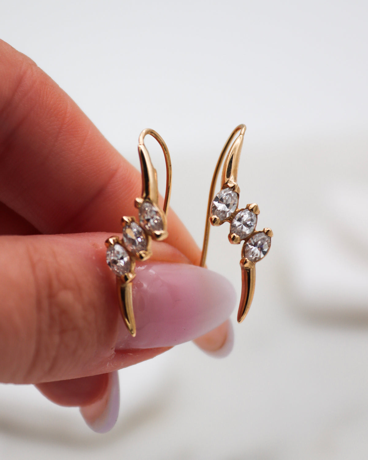 Lucia – Ear Cuffs aus 585 Gelbgold mit Marquise-Zirkonia
