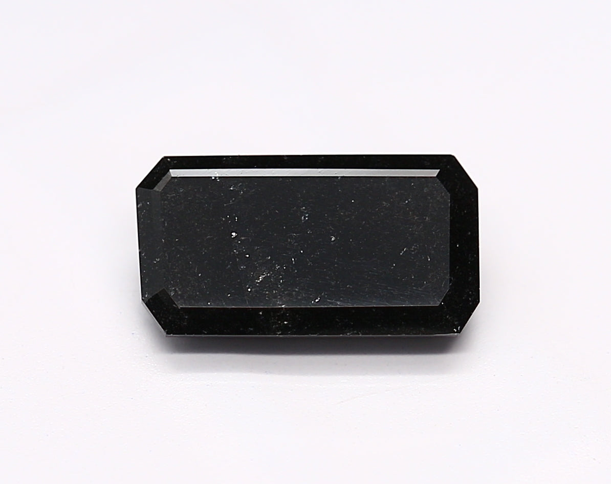 0,97 Karat natürlicher schwarzer Smaragd-Diamant (GIA)