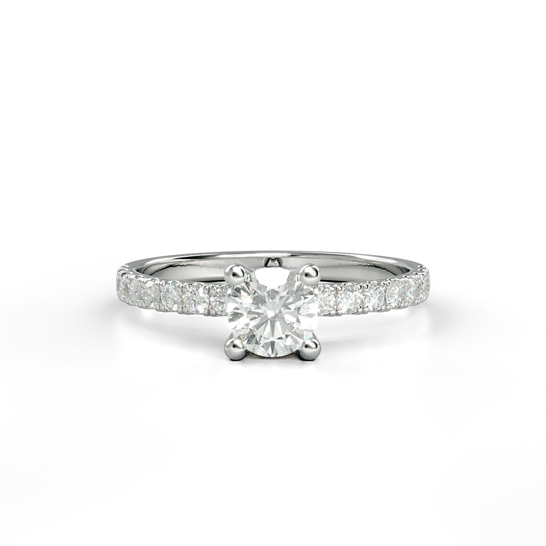 Klassischer Verlobungsring Daniela mit 0.70 ct TW/VVS-Diamant in 4-Krappen-Fassung und 0.25 ct G/VS-Diamanten an der Ringschiene – erhältlich in München und Augsburg


