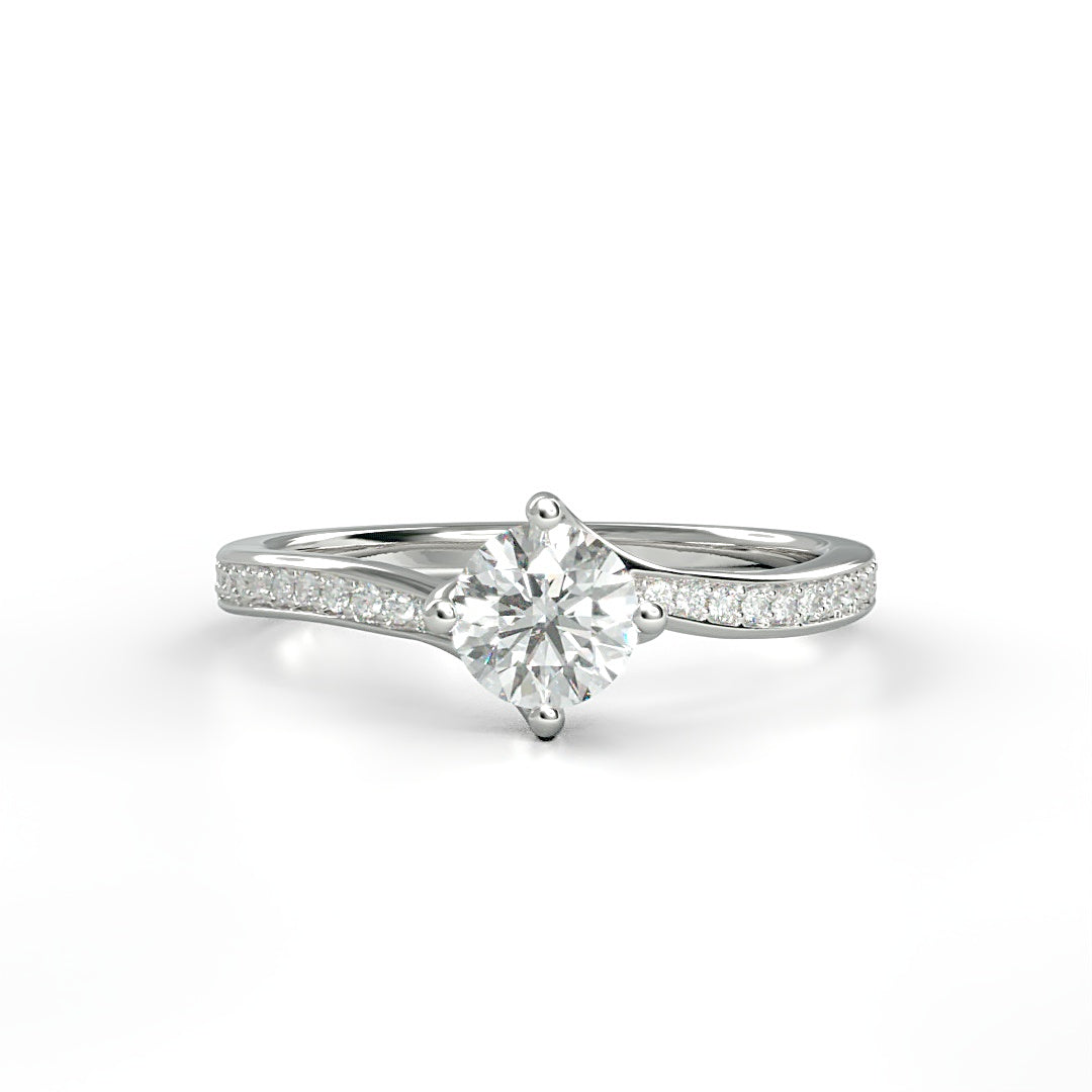 Verlobungsring Mila mit 0.50ct G/SI-Diamant und 0.18ct seitlichen Diamanten in geschwungener Ringschiene – stilvolles Design, erhältlich in München und Augsburg