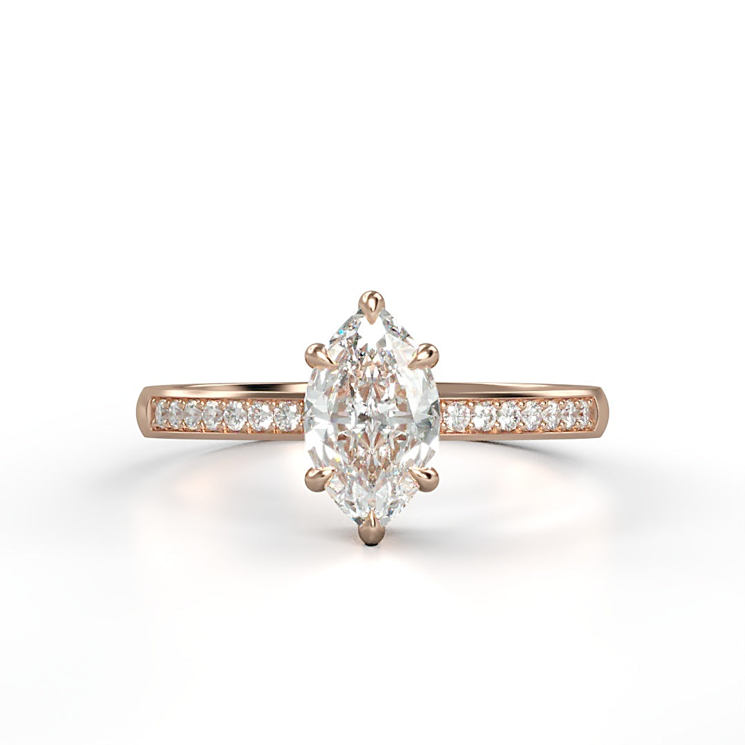 Verlobungsring Marisa mit 0.70ct Marquise-Diamant (G/SI) und 0.10ct Diamanten in Verschnittfassung – ein einzigartiges Design, erhältlich in München und Augsburg.

